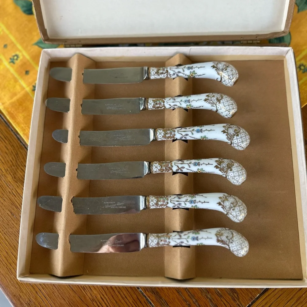 Vintage Porcelain 6 Knife Set by A.E. Lewis Made in Sheffield, England, VGUC Box